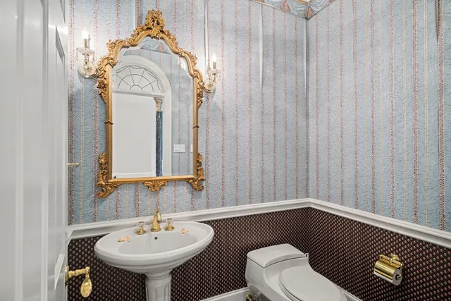 $1,350,000 | 2907 Cedar Woods Place, Houston, TX 77068