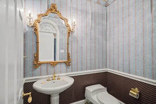 $1,246,000 | 2907 Cedar Woods Place, Houston, TX 77068