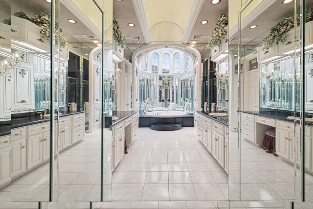 $1,350,000 | 2907 Cedar Woods Place, Houston, TX 77068