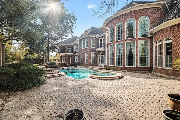 $1,229,000 | 2907 Cedar Woods Place, Houston, TX 77068