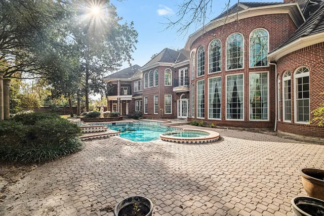 $1,350,000 | 2907 Cedar Woods Place, Houston, TX 77068