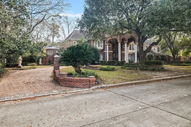 $1,350,000 | 2907 Cedar Woods Place, Houston, TX 77068