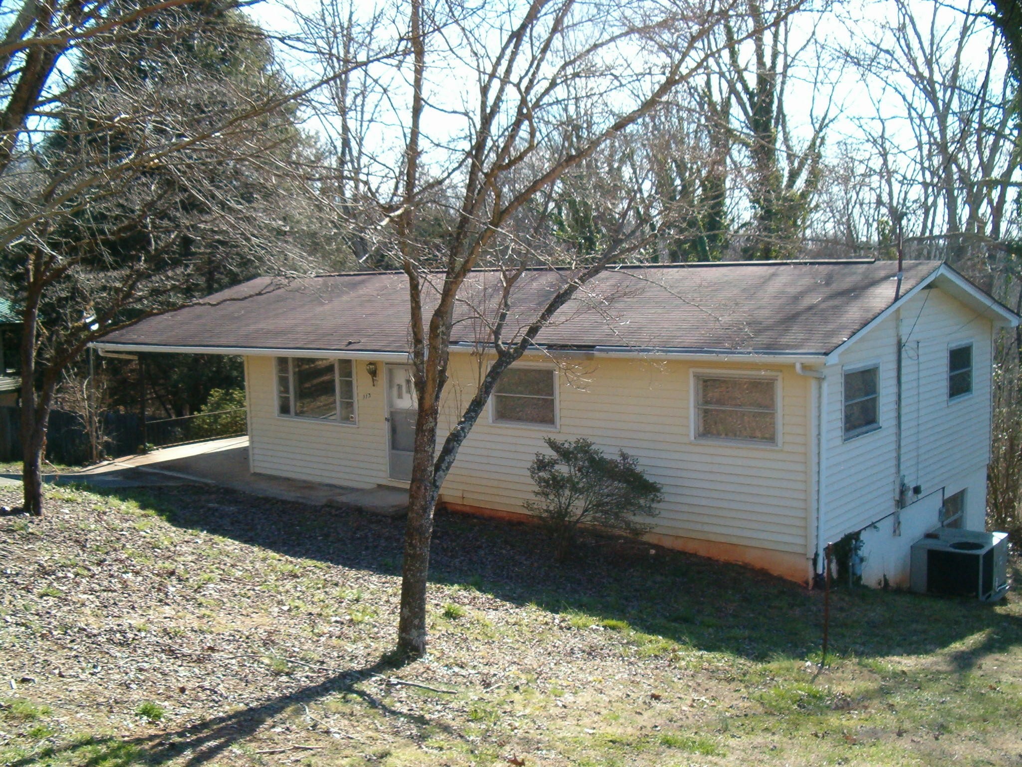 113 Wakefield Road Oak Ridge, TN 37830 - Photo 1 of 11 Gallery Image 1