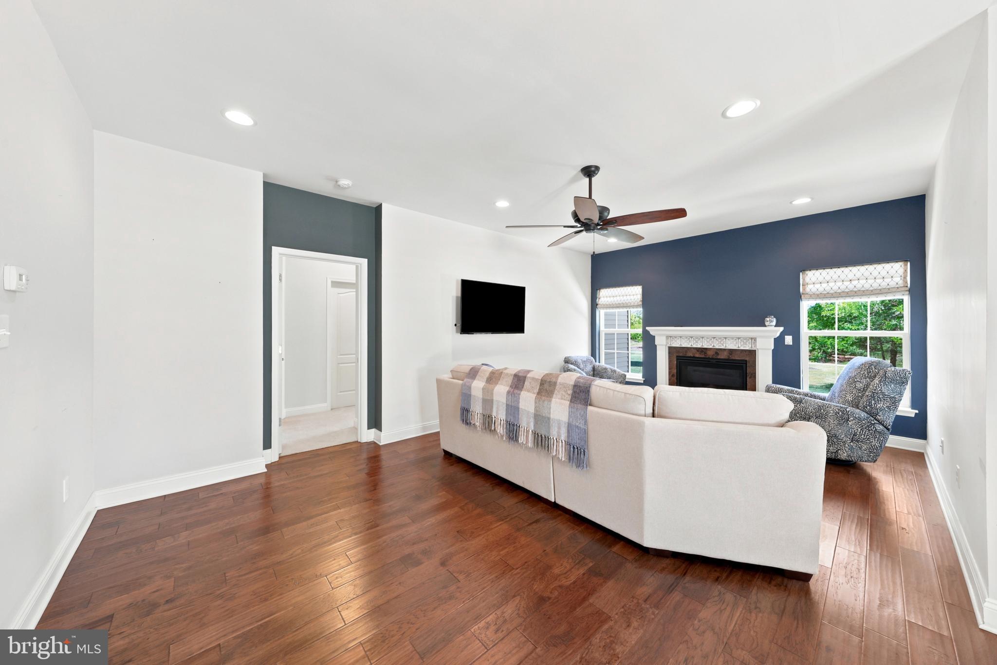 118 Field Loop Glassboro, NJ 08028 - Photo 19 of 34 Open Living Room