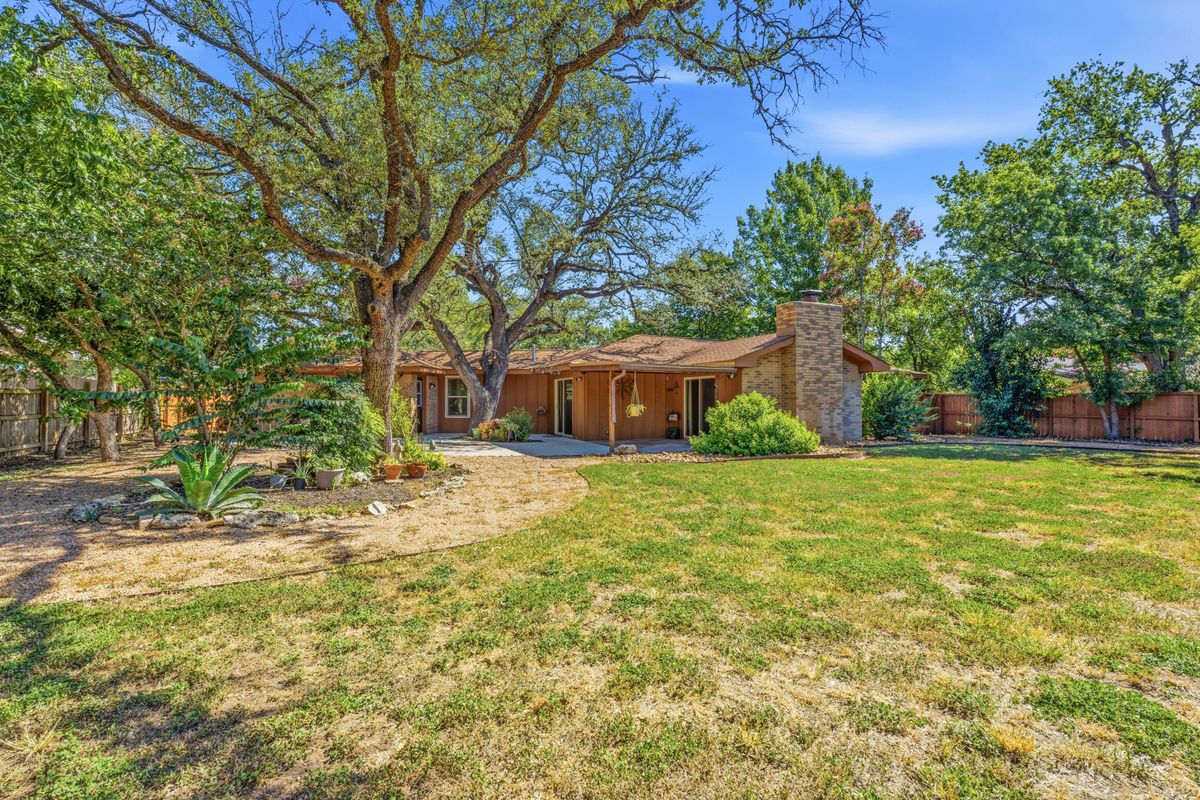 2002 Terry Lane Georgetown, TX 78628 - Photo 30 of 34