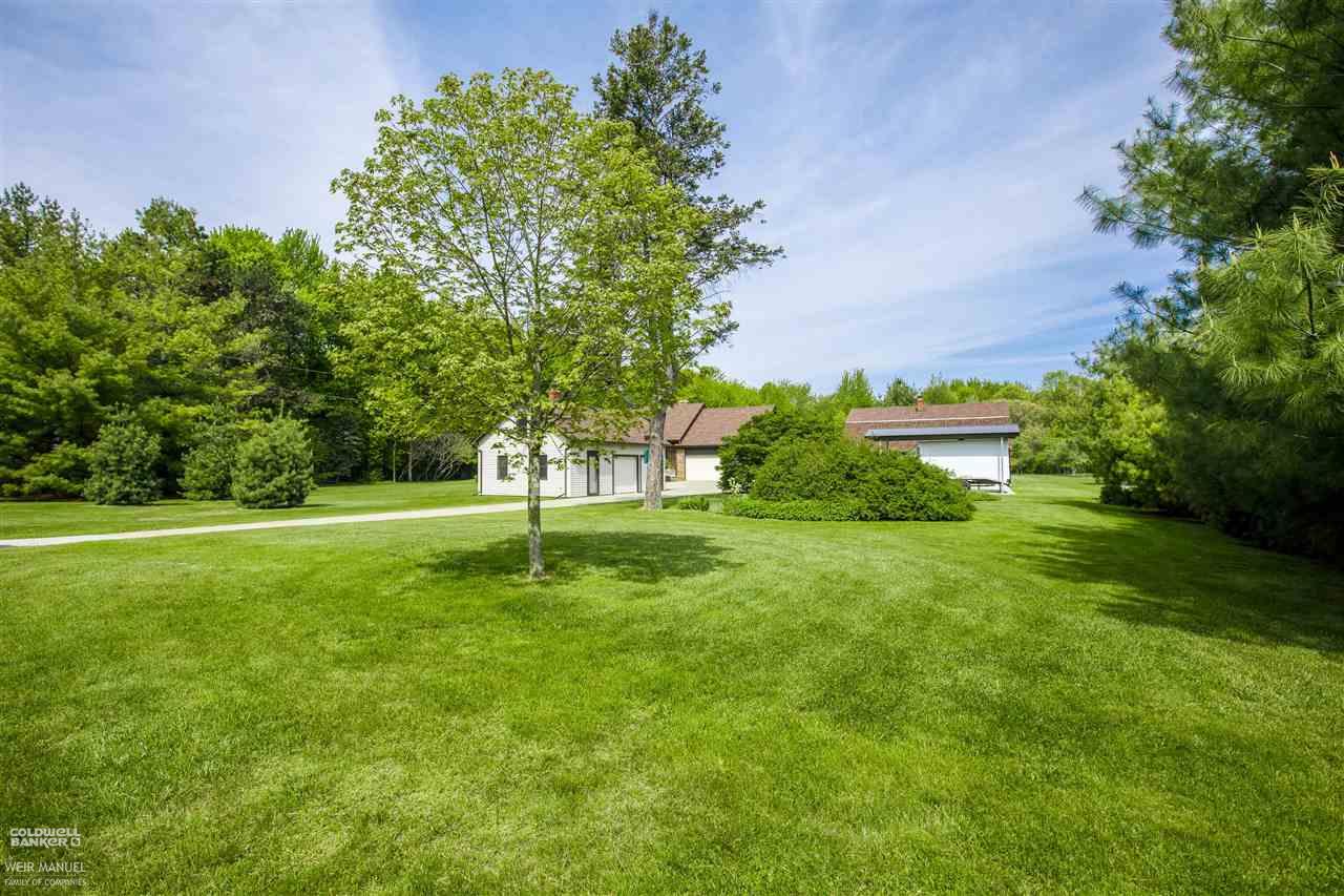47037 Sugarbush Road Chesterfield, MI 48047 - Photo 4 of 48