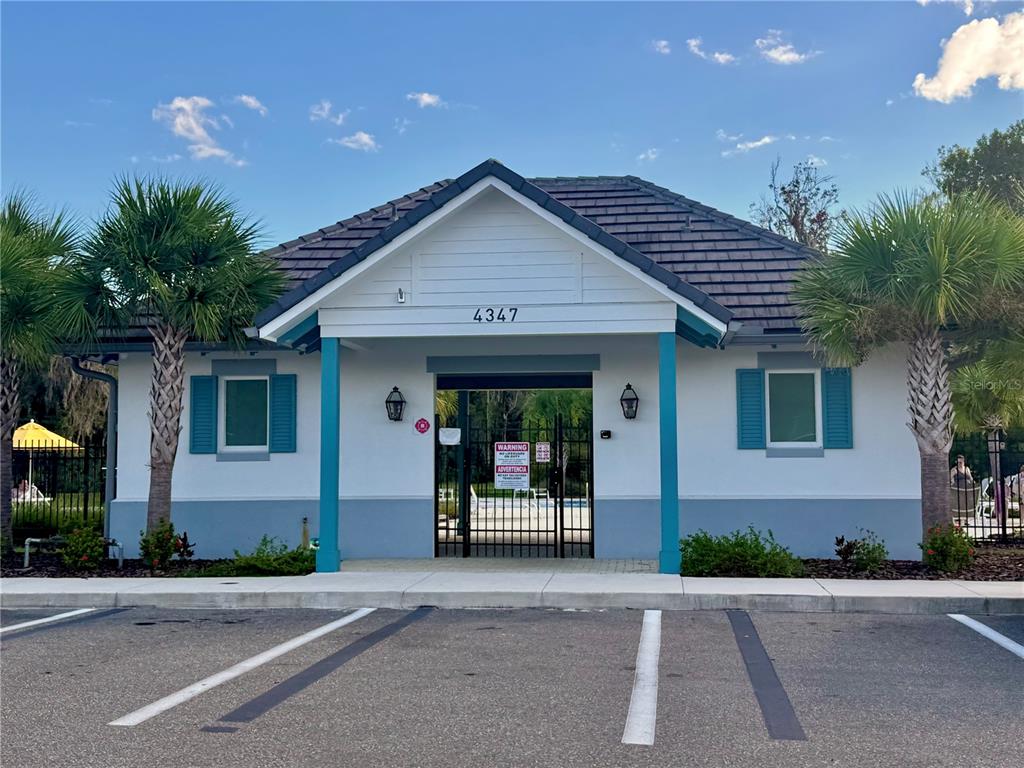1628 Red Loop Lakeland, FL 33801 - Photo 34 of 37 front view of a house with a small yard