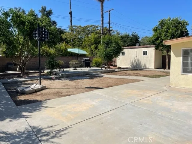 $4,250 | 21806 Bryant Street, Canoga Park, CA 91304