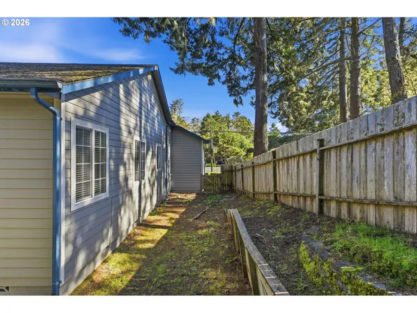 $415,000 | 1120 Lakeshore Drive, Coos Bay, OR 97420