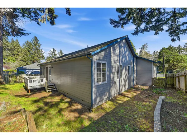 $415,000 | 1120 Lakeshore Drive, Coos Bay, OR 97420