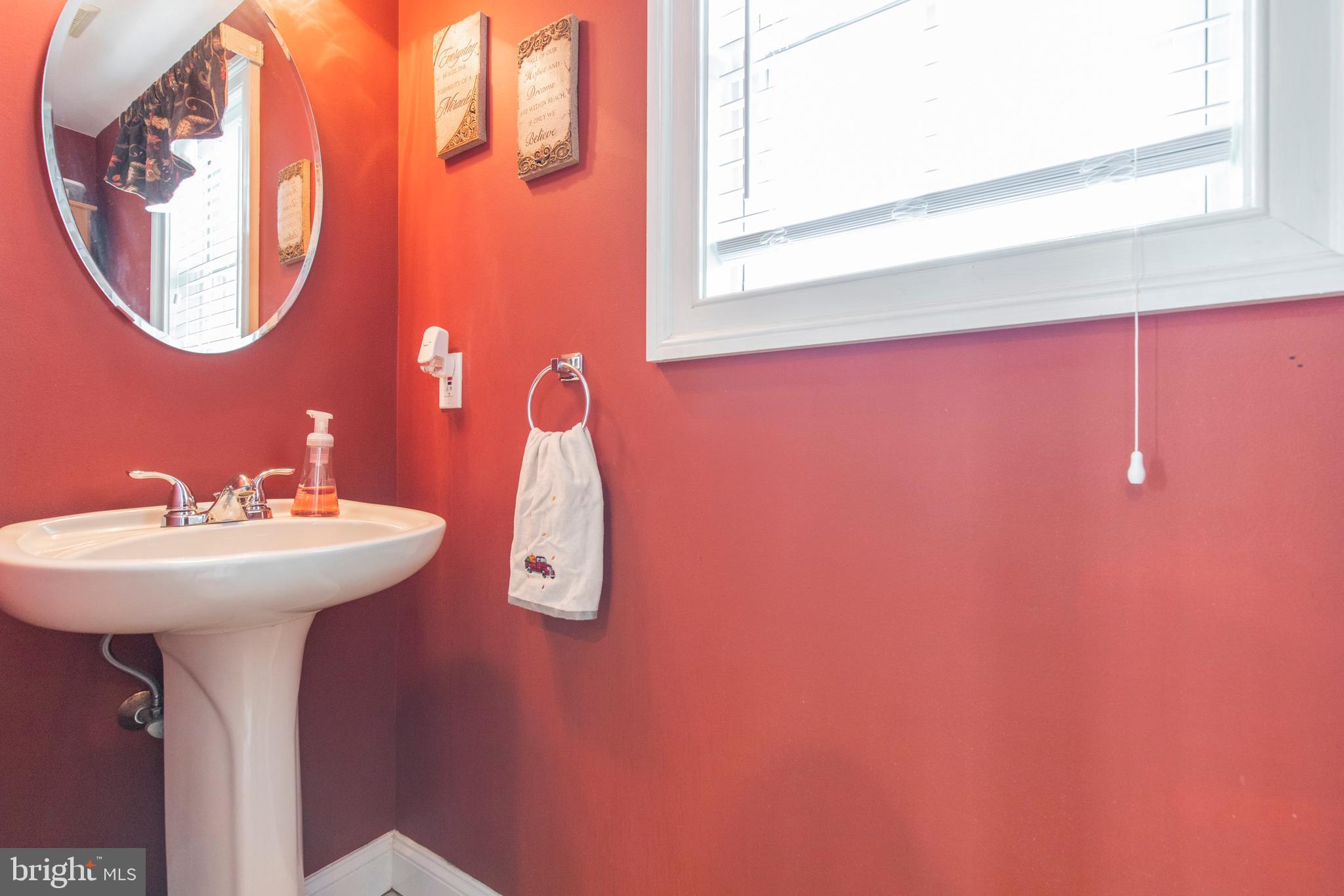 537 Hawarden Road Springfield, PA 19064 - Photo 22 of 36 Half Bath