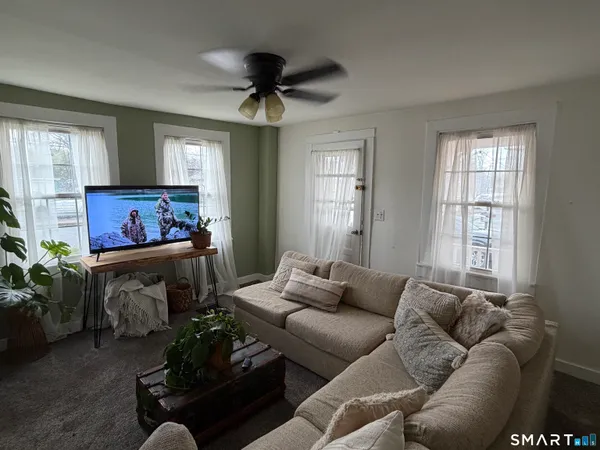 $2,200 | 189 Marlborough Street, Portland, CT 06480