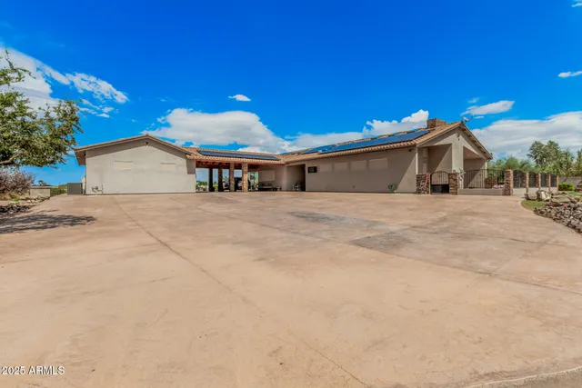 a view of a house with a outdoor space