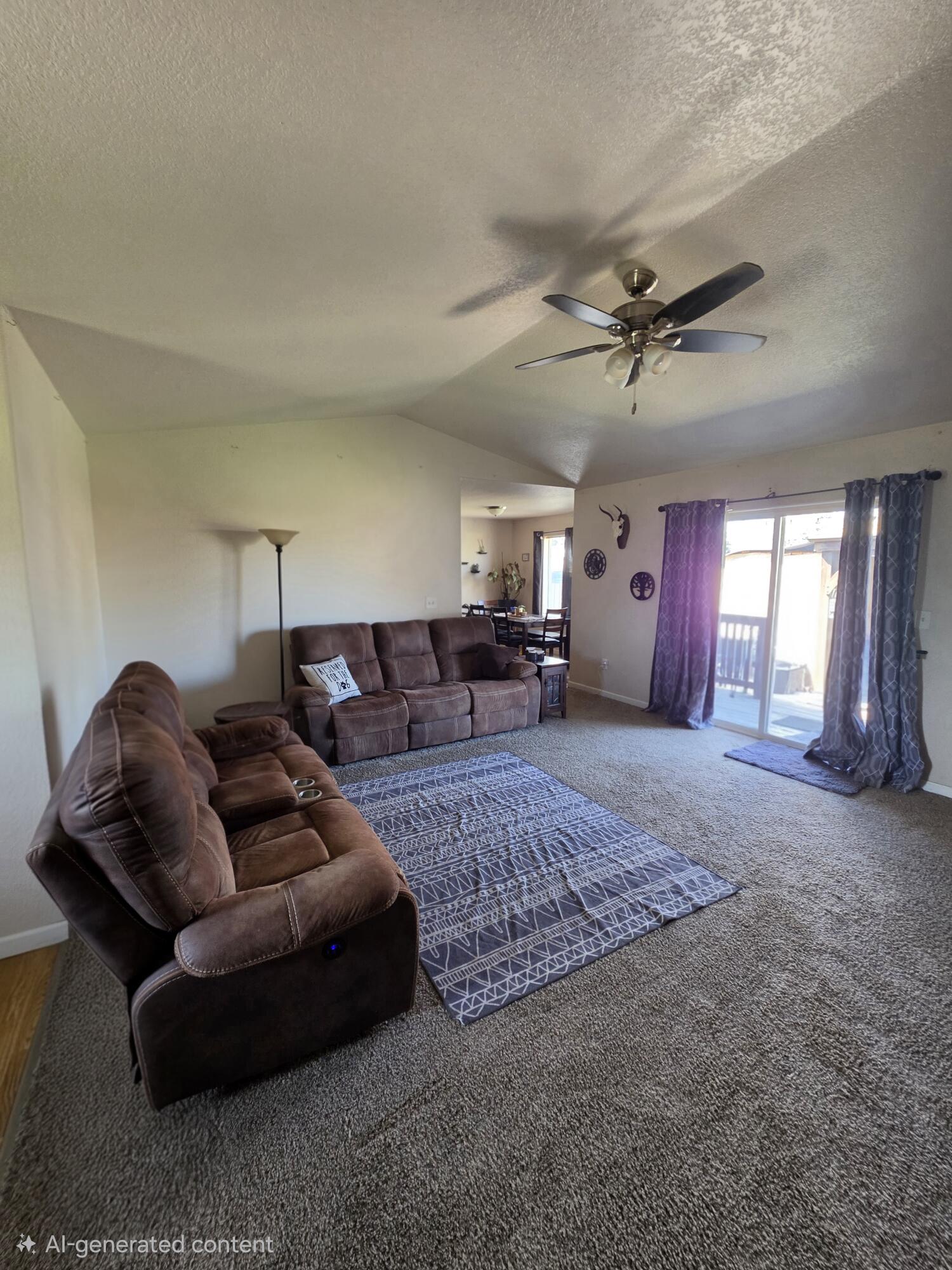 5556 State Street Klamath Falls, OR 97603 - Photo 4 of 25 20260321_122216