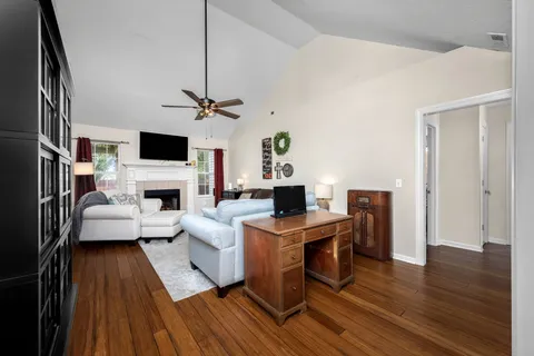 $432,500 | 3342 Meadowhill Drive, Murfreesboro, TN 37130