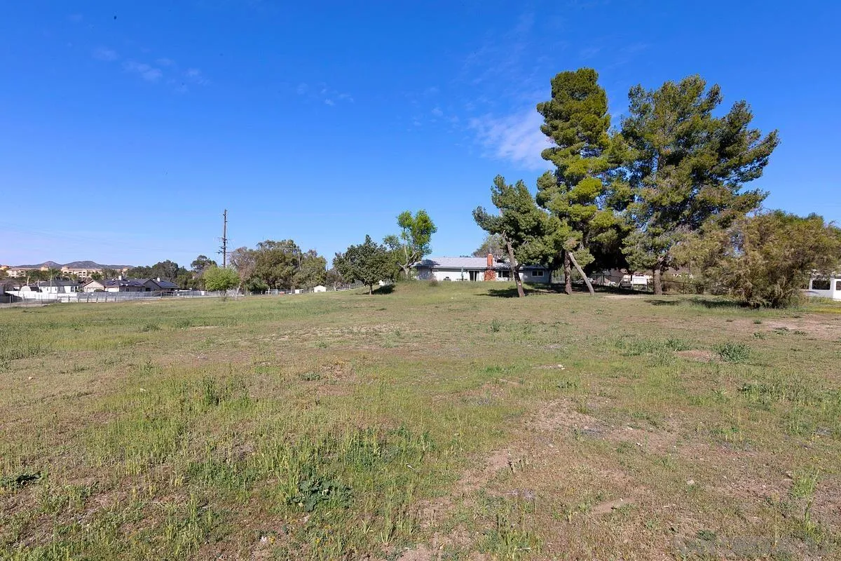 24567 Adams Avenue Murrieta, CA 92562 - Photo 37 of 42 Gallery Image 37
