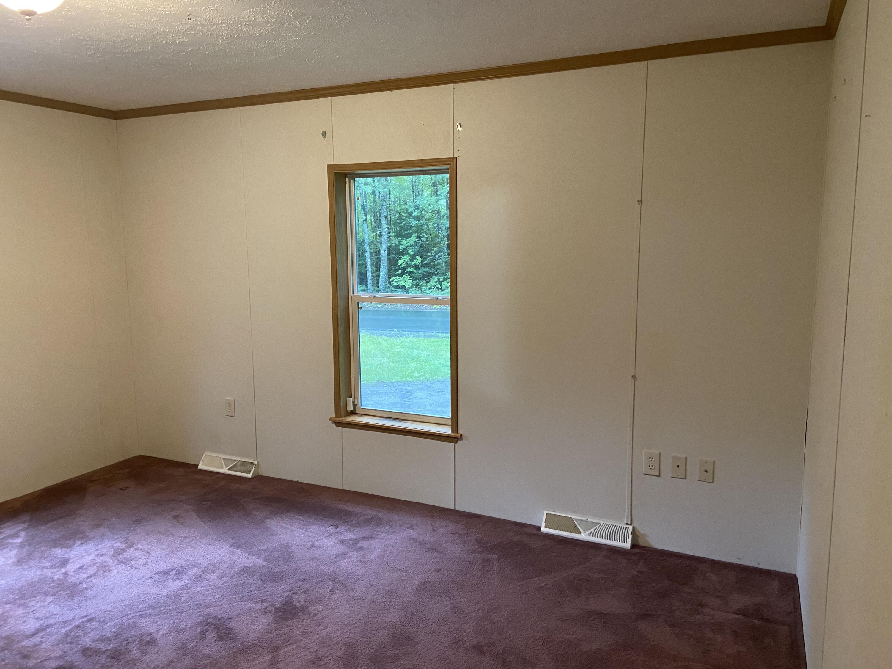 188 Hinks Road Jefferson, ME 04348 - Photo 18 of 27 IMG_9378