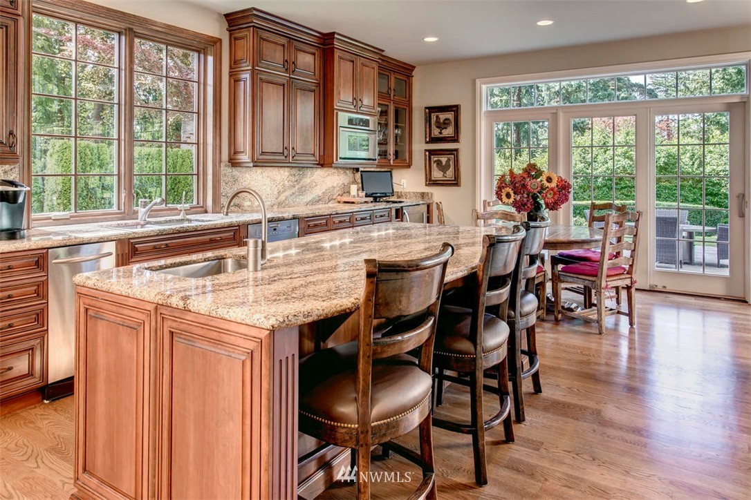 1405 Evergreen Point Road Medina, WA 98039 - Photo 8 of 25