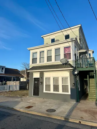 $1,800 | 37 North Massachusetts Avenue, Unit 3, Atlantic City, NJ 08401