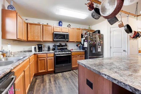 $775,000 | 410 Paradise Lane, Carthage, NC 28327