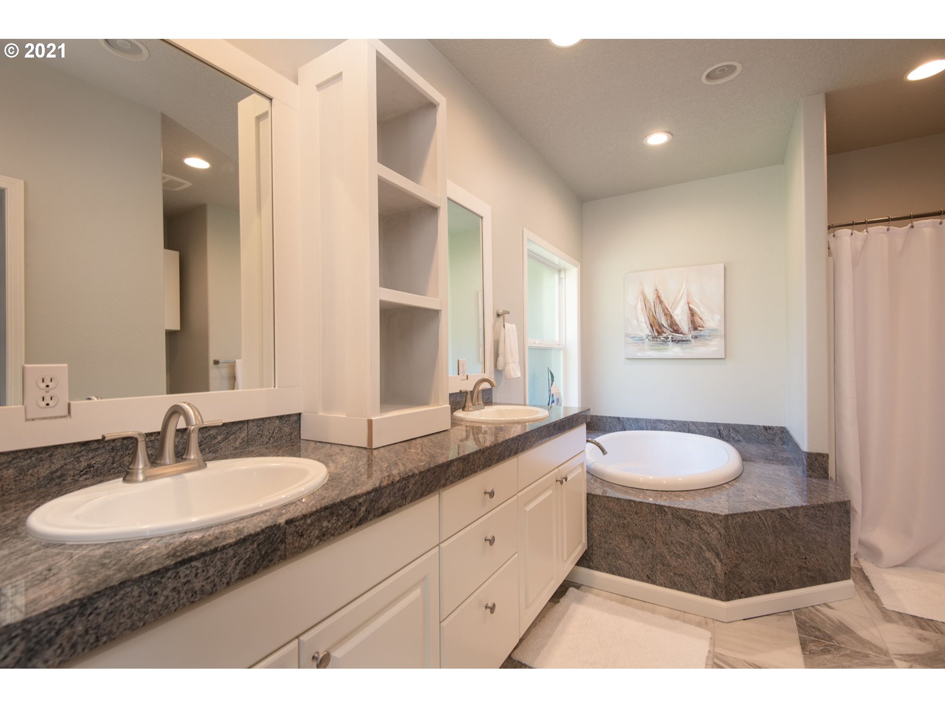 25919 Southeast Sunshine Valley Road Damascus, OR 97089 - Photo 15 of 32 Gallery Image 15