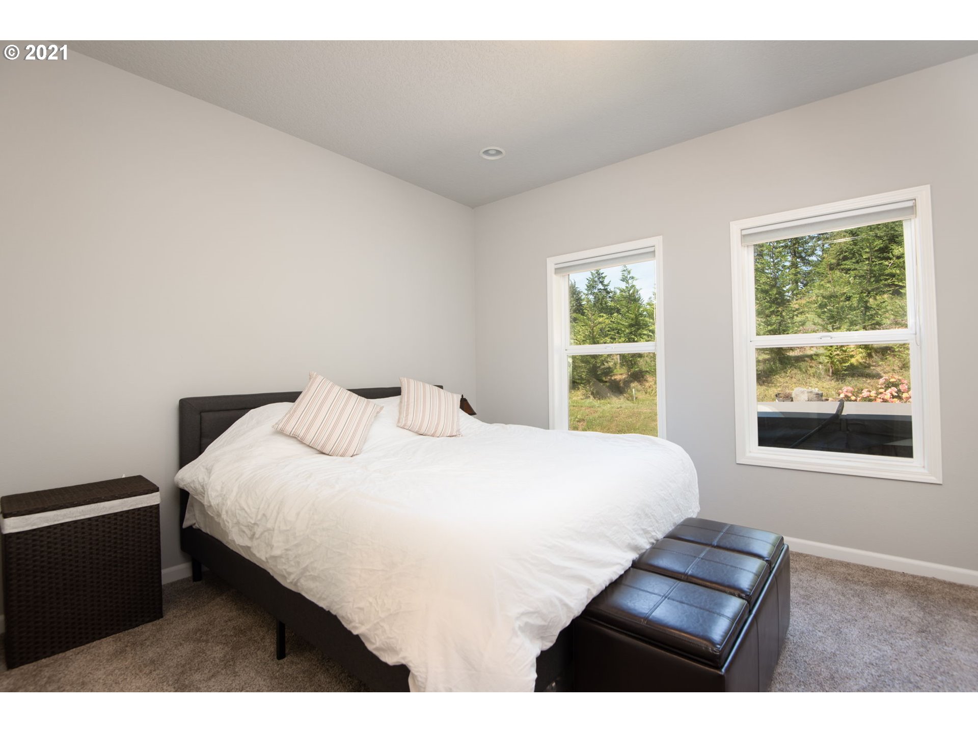 25919 Southeast Sunshine Valley Road Damascus, OR 97089 - Photo 19 of 32 Gallery Image 19