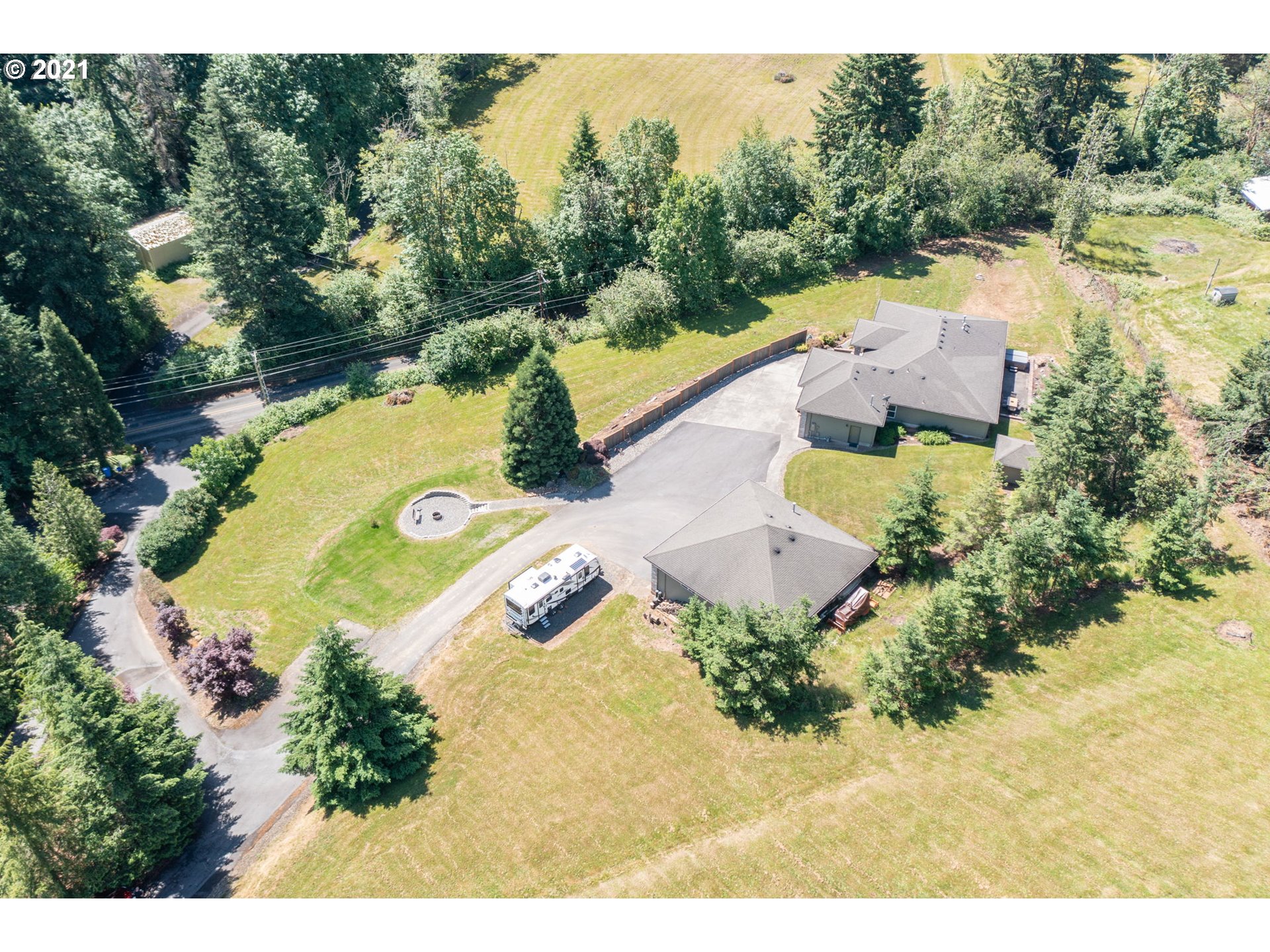 25919 Southeast Sunshine Valley Road Damascus, OR 97089 - Photo 30 of 32 Gallery Image 30