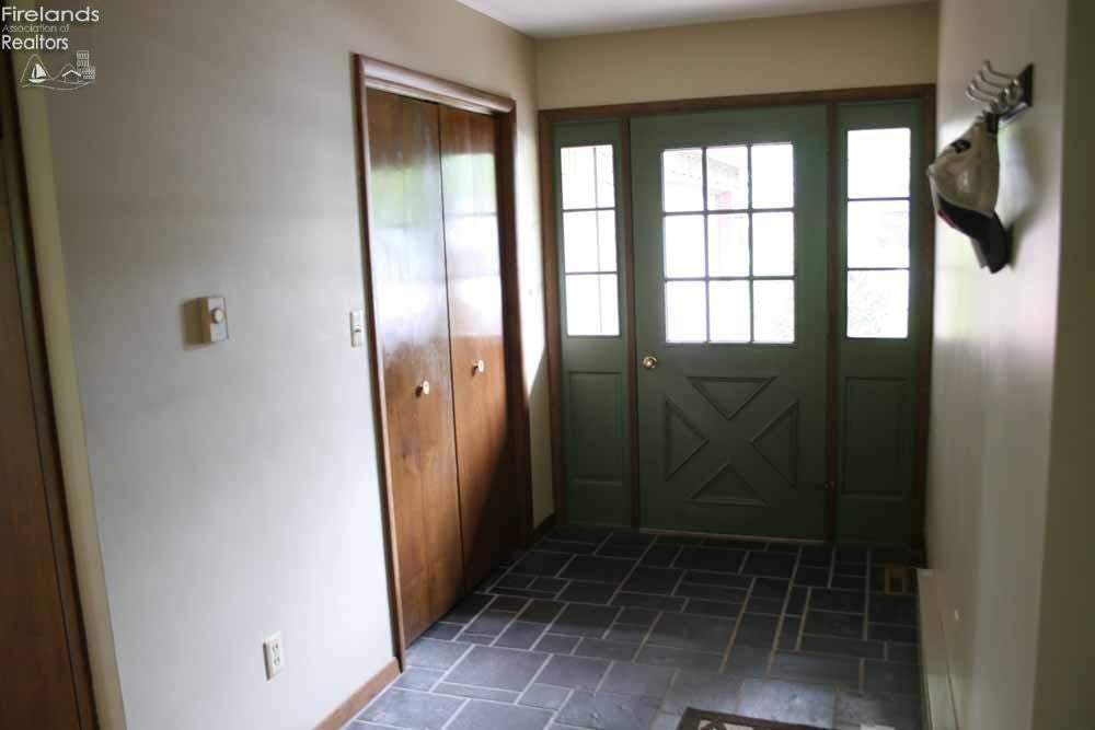 1215 Buchman Road Fremont, OH 43420 - Photo 2 of 10 Gallery Image 2