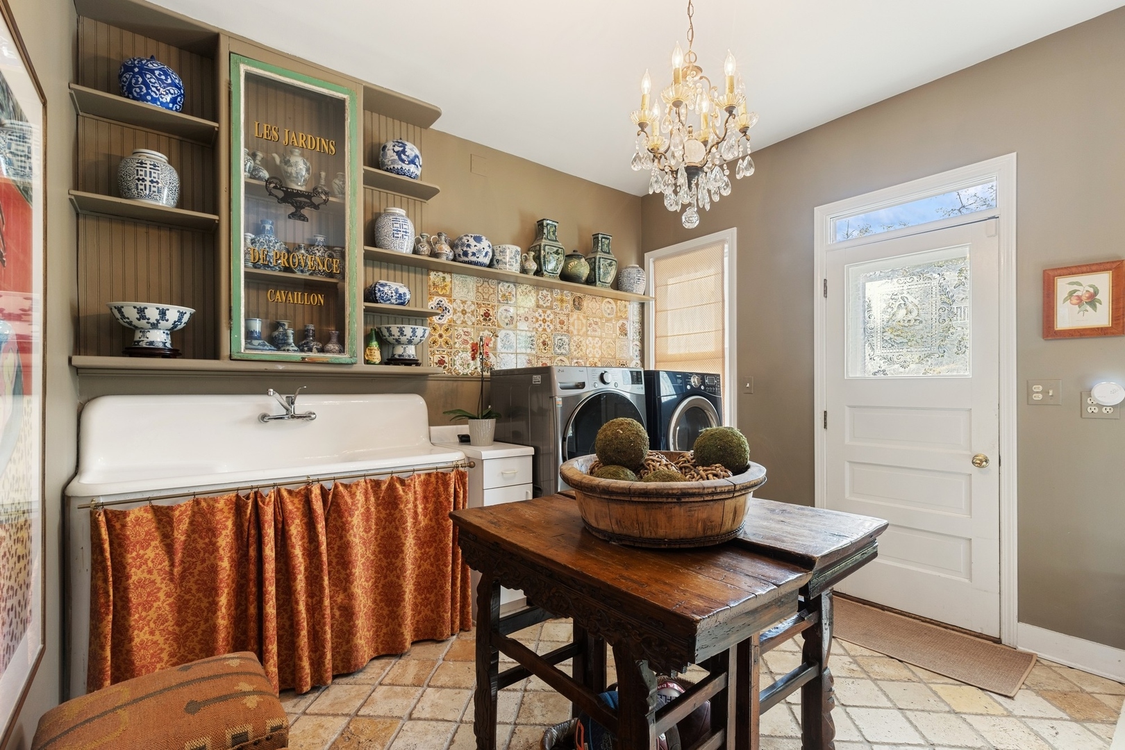666 Maple Avenue Lake Bluff, IL 60044 - Photo 27 of 41 a dining room with furniture and window