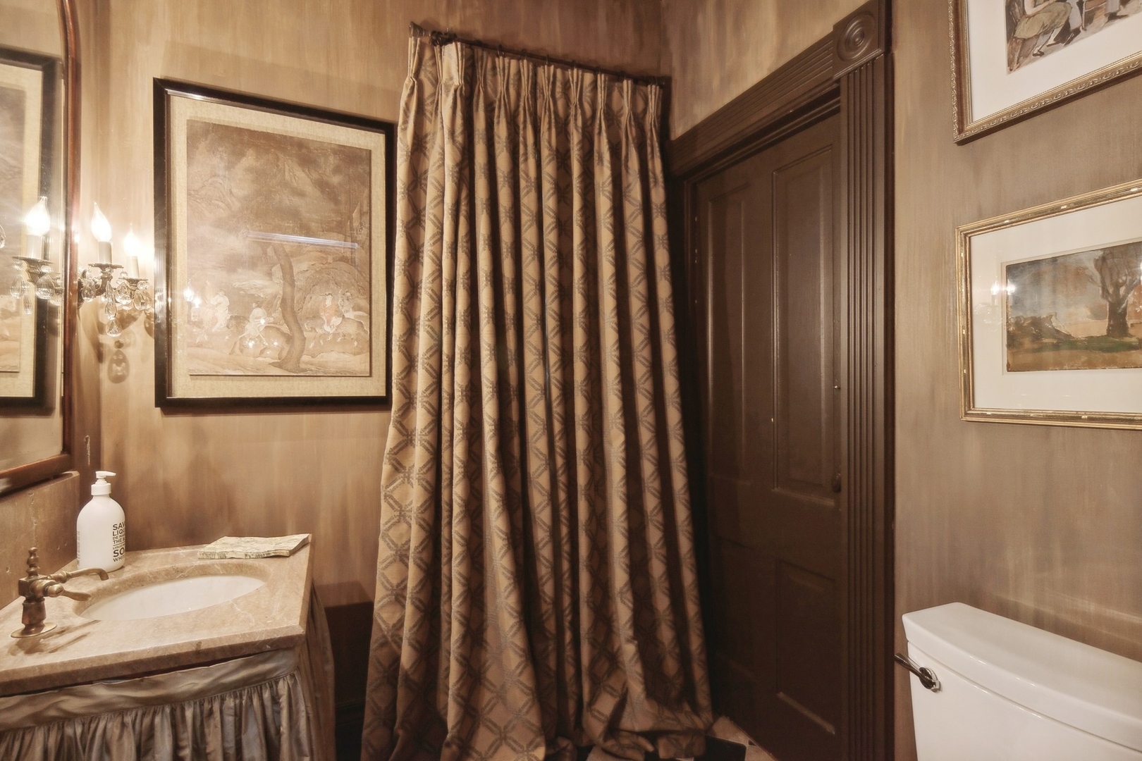 666 Maple Avenue Lake Bluff, IL 60044 - Photo 7 of 41 a bathroom with a sink and a mirror