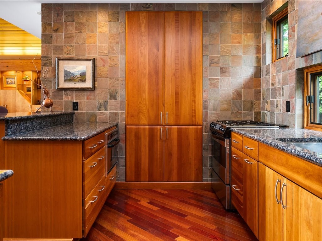 4747 County Road Canandaigua, NY 14424 - Photo 18 of 43 Cater`Kitchen