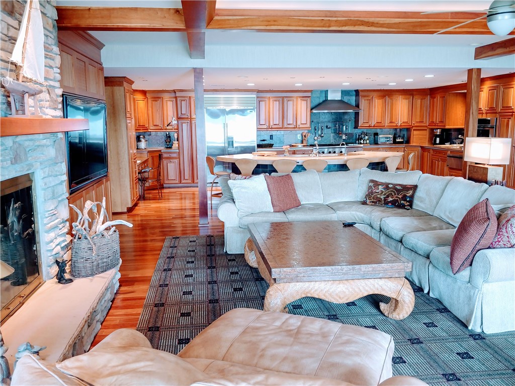 4747 County Road Canandaigua, NY 14424 - Photo 30 of 43 Kitchen/Family Room