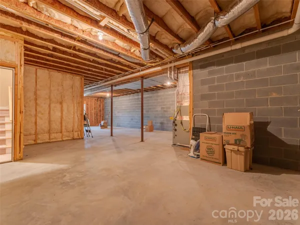 $385,000 | 40 Spring Village Lane, Hendersonville, NC 28739