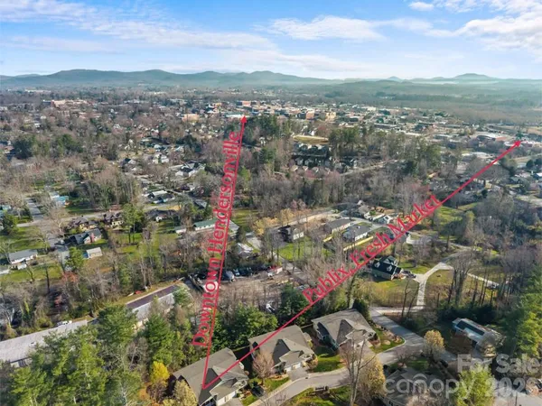 $385,000 | 40 Spring Village Lane, Hendersonville, NC 28739