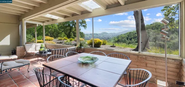 $925,000 | 2100 Skycrest Drive, Unit 12, Walnut Creek, CA 94595