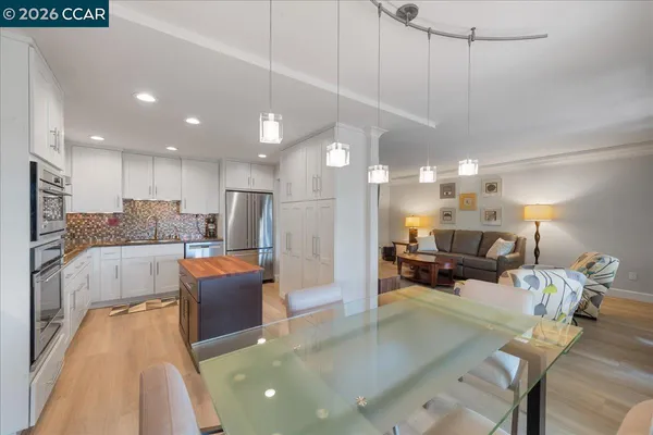 $925,000 | 2100 Skycrest Drive, Unit 12, Walnut Creek, CA 94595