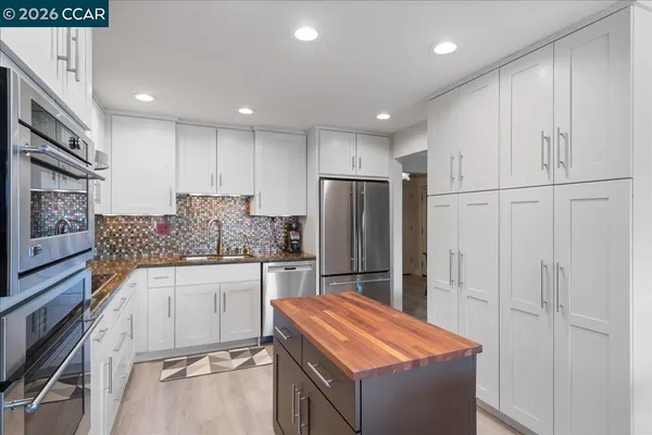 $925,000 | 2100 Skycrest Drive, Unit 12, Walnut Creek, CA 94595