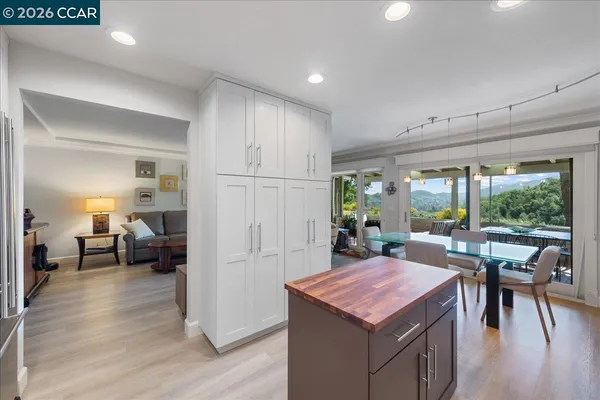 $925,000 | 2100 Skycrest Drive, Unit 12, Walnut Creek, CA 94595