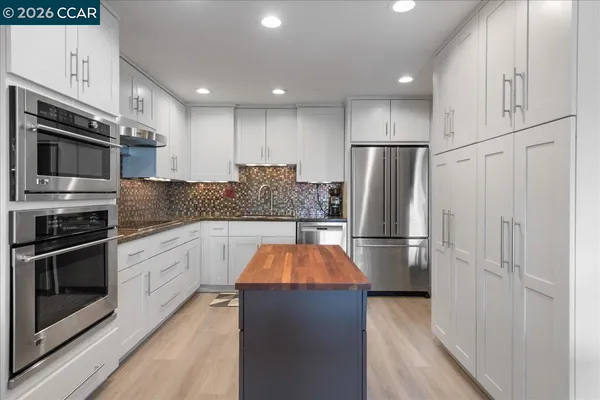 $925,000 | 2100 Skycrest Drive, Unit 12, Walnut Creek, CA 94595