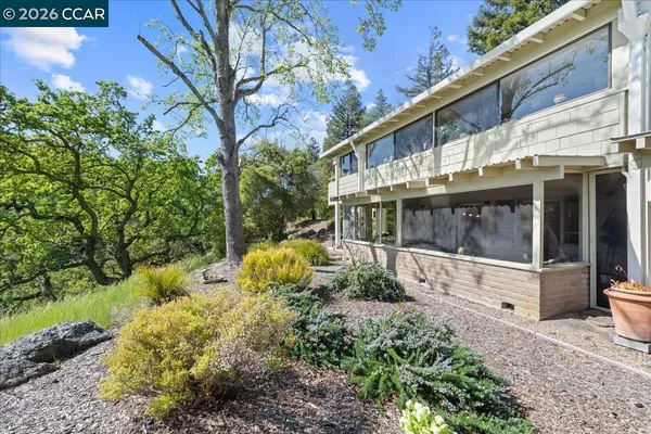 $925,000 | 2100 Skycrest Drive, Unit 12, Walnut Creek, CA 94595