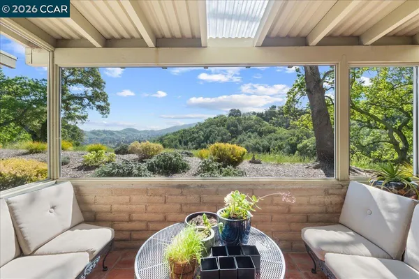 $925,000 | 2100 Skycrest Drive, Unit 12, Walnut Creek, CA 94595