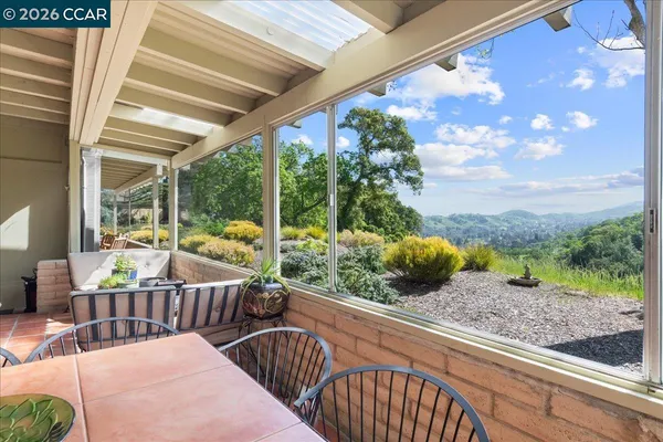 $925,000 | 2100 Skycrest Drive, Unit 12, Walnut Creek, CA 94595