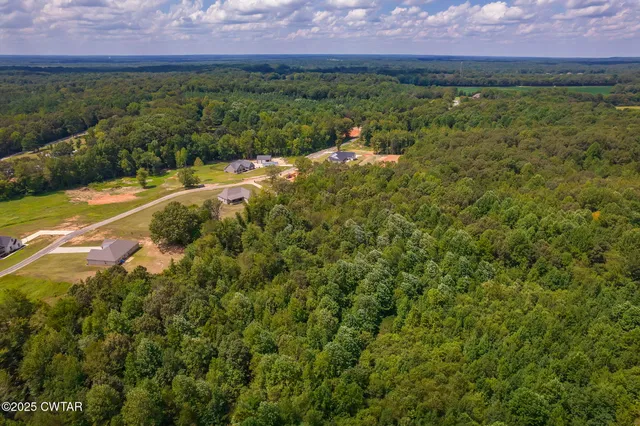 $479,900 | 240 Greystone Cv Street, Henderson, TN 38340