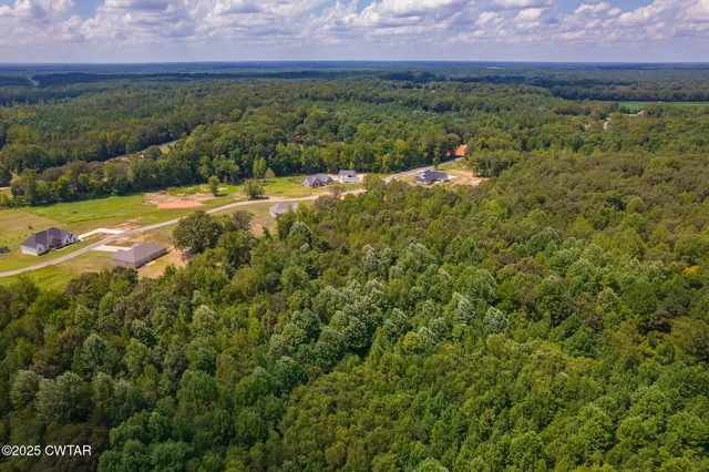 $479,900 | 240 Greystone Cv Street, Henderson, TN 38340