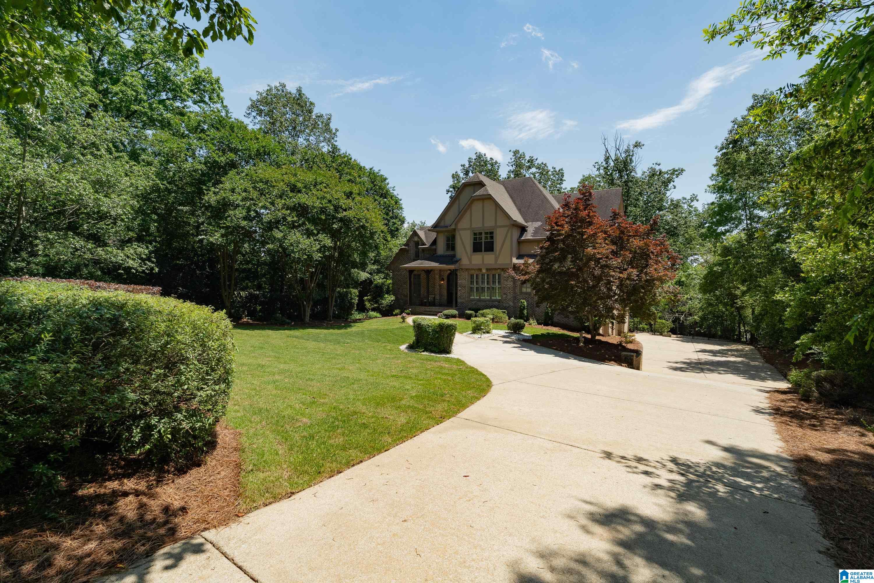1901 Shades Crest Road Birmingham, AL 35216 - Photo 2 of 93