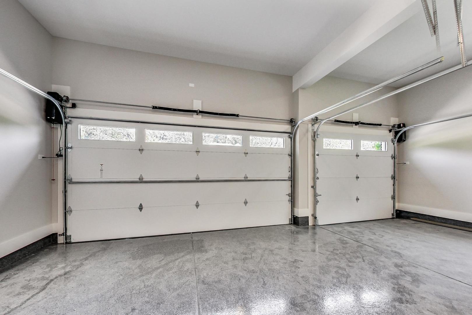 1519 Linden Circle Lemont, IL 60439 - Photo 68 of 84 a view of an empty room