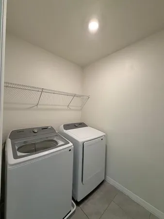 a view of empty room and window