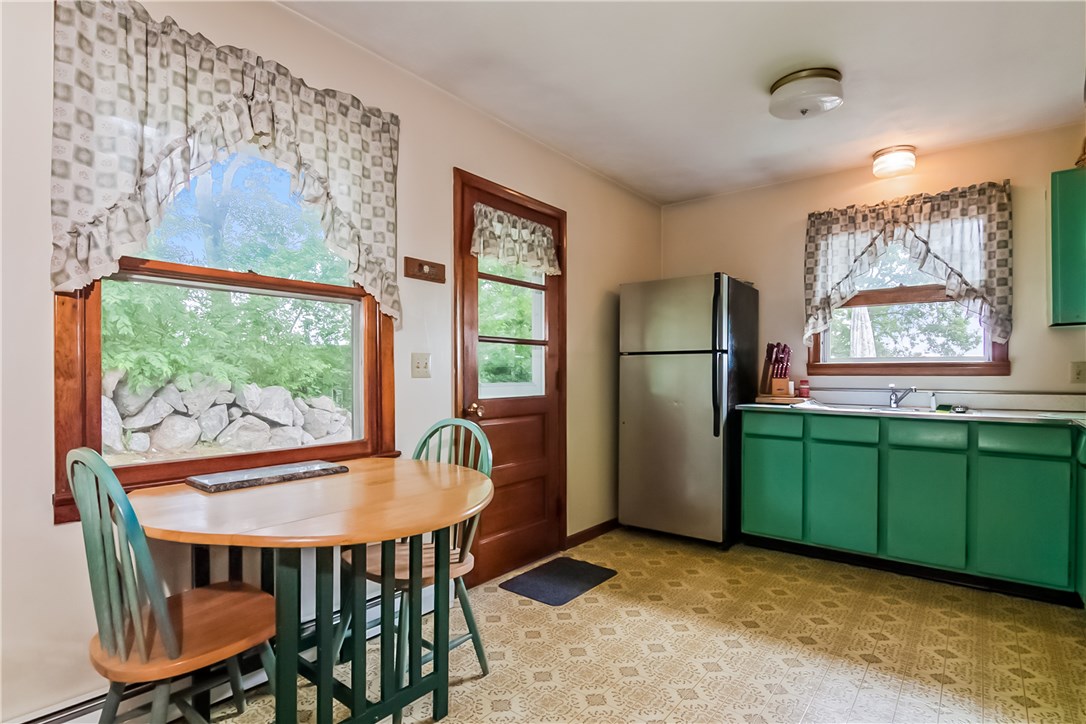 5435 Post Road Charlestown, RI 02813 - Photo 5 of 20 Kitchen
