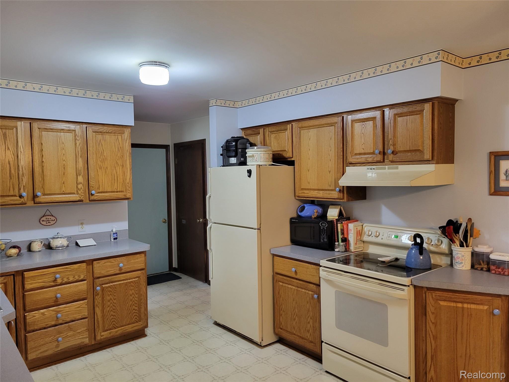 1310 Bowers Road Lapeer, MI 48446 - Photo 17 of 55 20220511_094420.jpg
