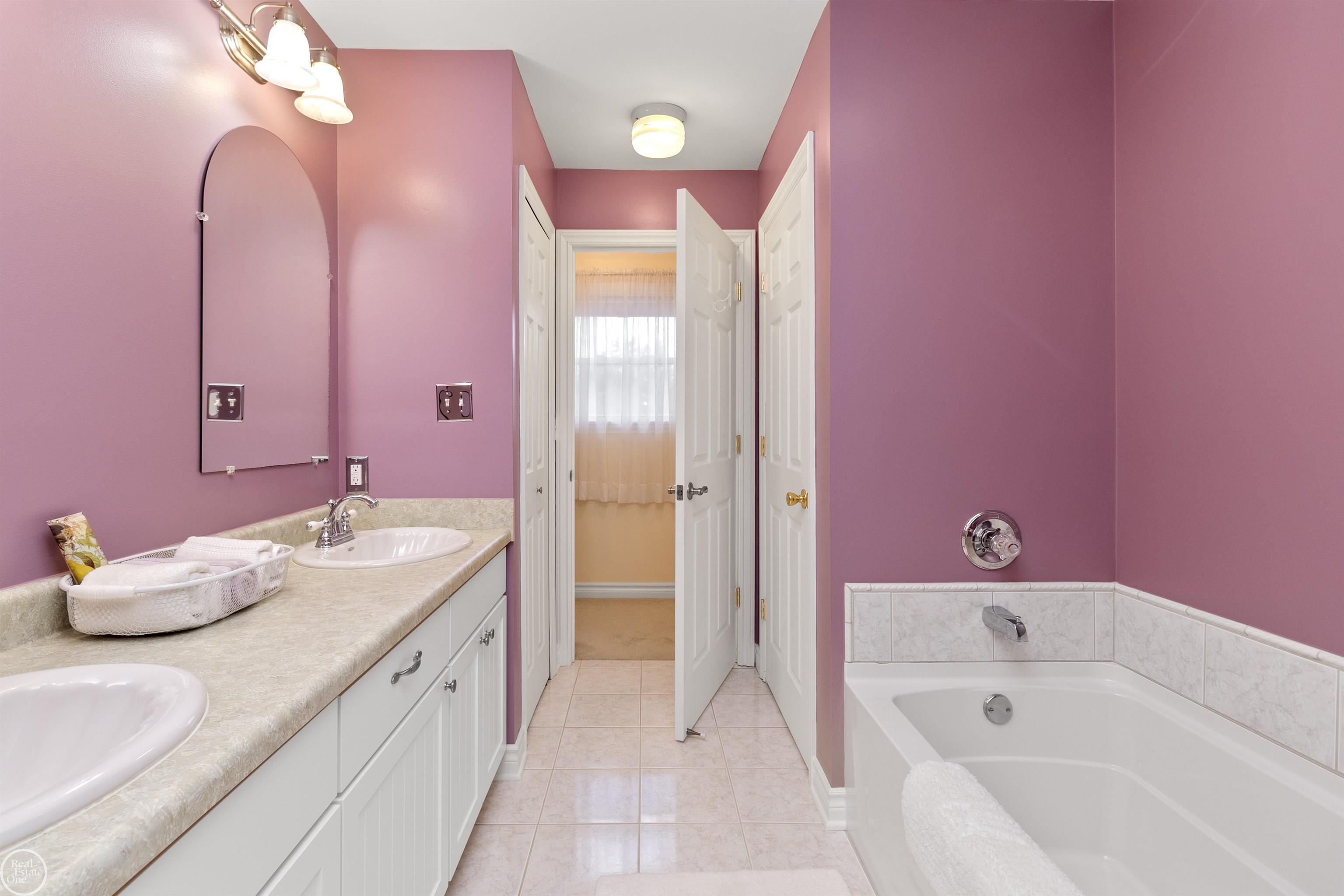 11681 Kaeding Road Romeo, MI 48065 - Photo 26 of 71 50125023-25.JPG